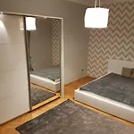 Lägenhet Rzeszow Apartment