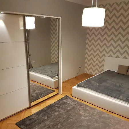 아파트 Rzeszow Apartment
