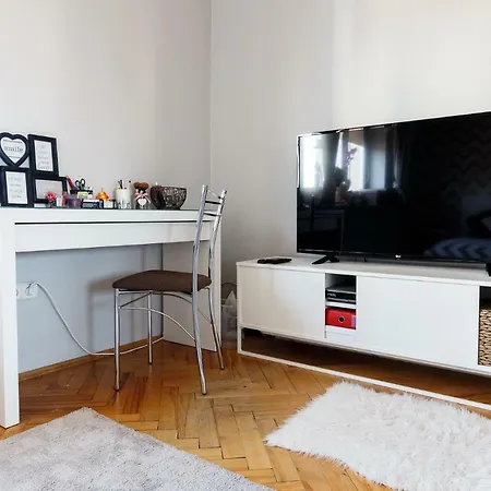 Апартаменти Rzeszow Apartment *